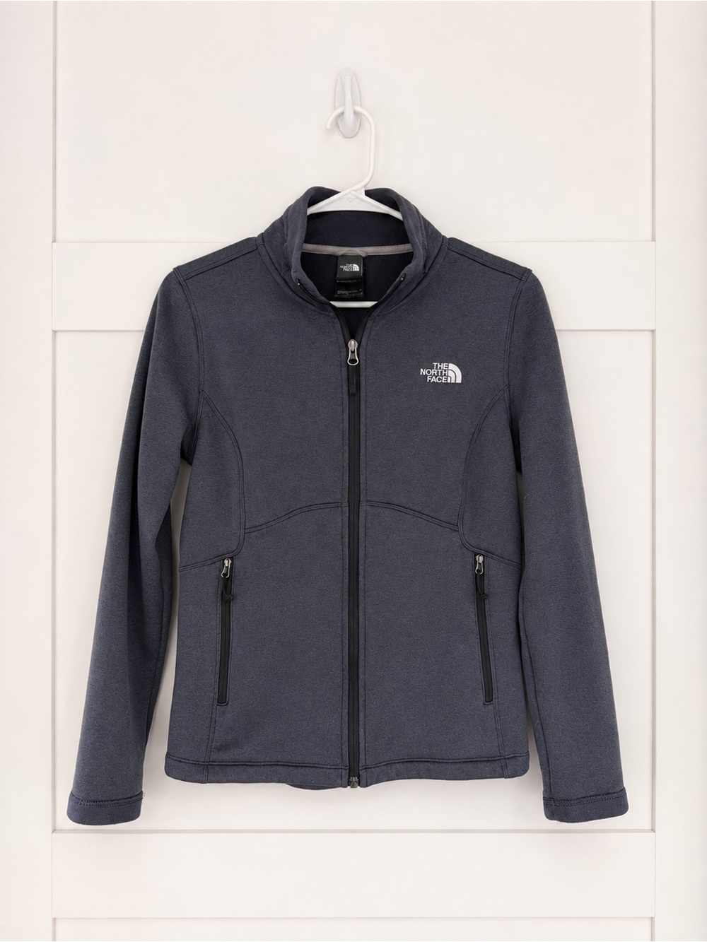 The North Face Women's Charcoal Gray Full-Zip Fleece Jacket